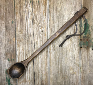 OP0060 Small Ebonised Cherry Pot Scraping Spoon